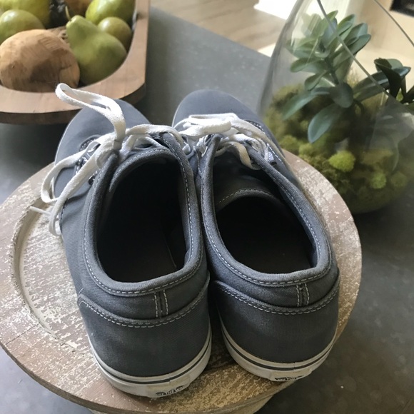 Vans - Picture 2 of 2